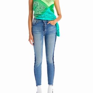 Mother Jeans cut and sew Stunner ankle fray size 29